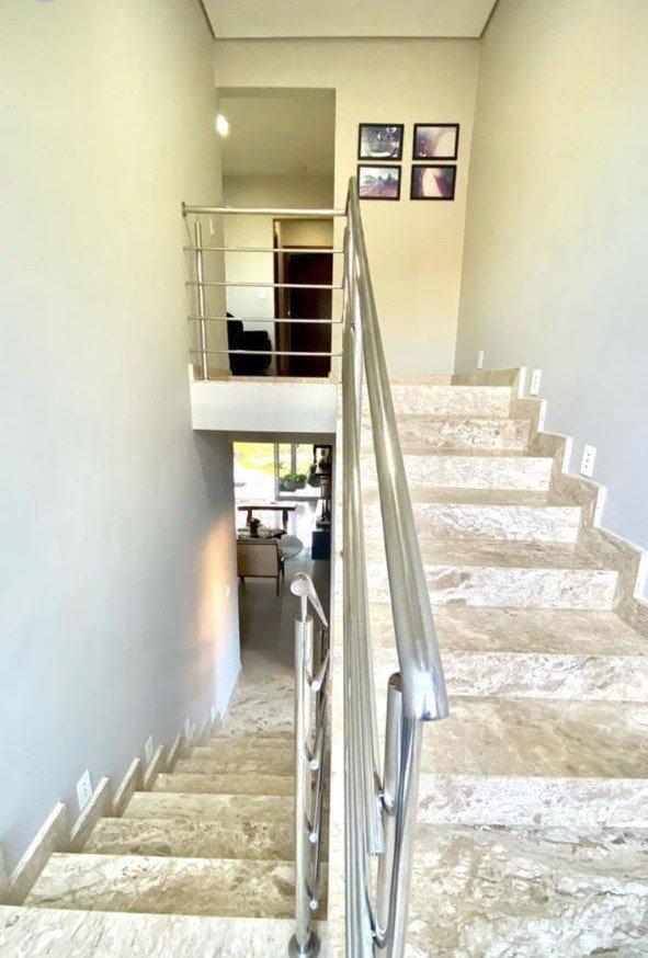 Mansão à Beira do Lago — imagem 15